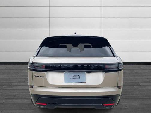 2026 Land Rover Range Rover Velar P250 SE R-Dynamic