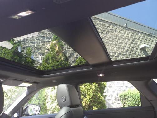 2025 Land Rover Range Rover Evoque Dynamic SE