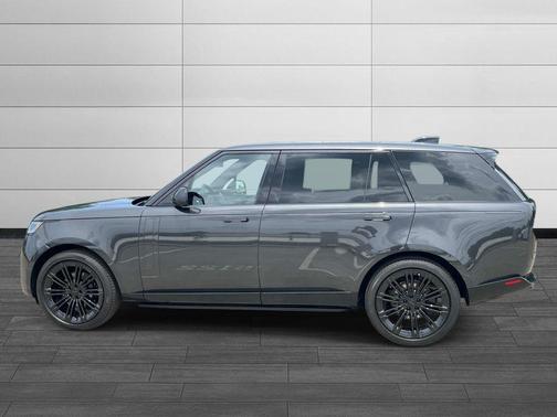 Gray 2026 Land Rover Range Rover P400 SE 7 Seat