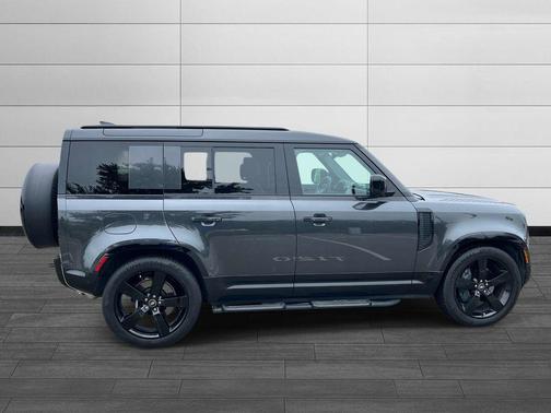 Carpathian Grey Premium Metallic 2025 Land Rover Defender 110 P400 X-Dynamic SE