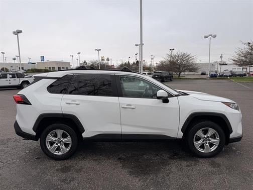 Super White 2019 Toyota RAV4 XLE