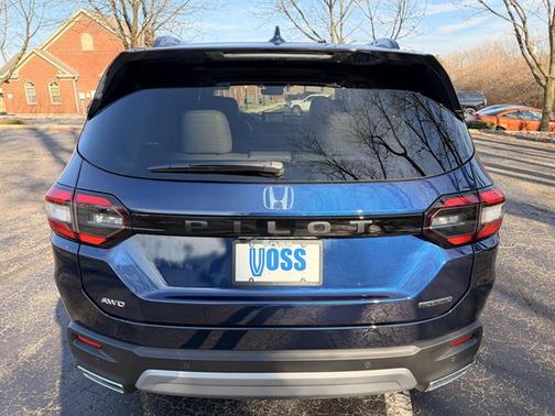 2025 Honda Pilot Touring 8-Passenger