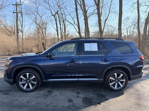2025 Honda Pilot Touring 8-Passenger