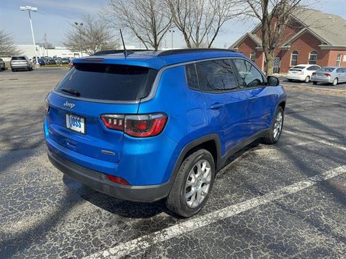 Laser Blue Pearlcoat 2022 Jeep Compass Latitude Lux