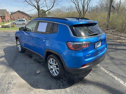 Laser Blue Pearlcoat 2022 Jeep Compass Latitude Lux