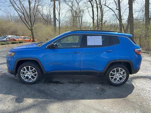 Laser Blue Pearlcoat 2022 Jeep Compass Latitude Lux