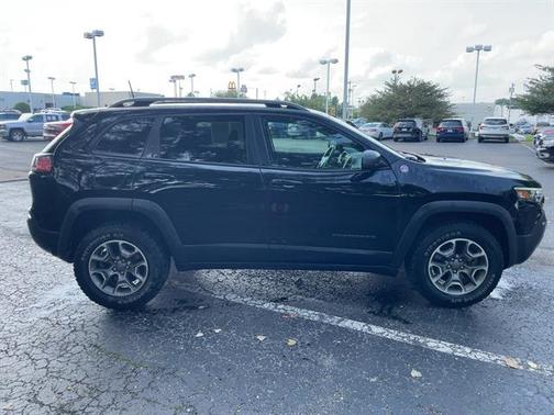 2020 Jeep Cherokee Trailhawk