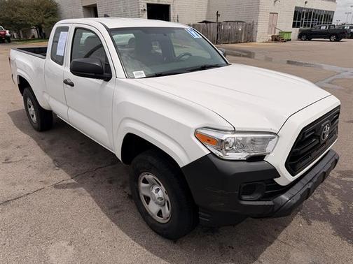 Super White 2017 Toyota Tacoma SR