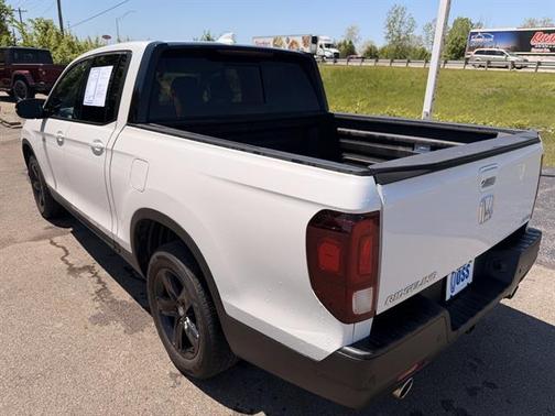 Platinum White Pearl 2023 Honda Ridgeline Black
