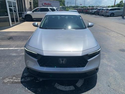 2025 Honda Accord LX 1.5T