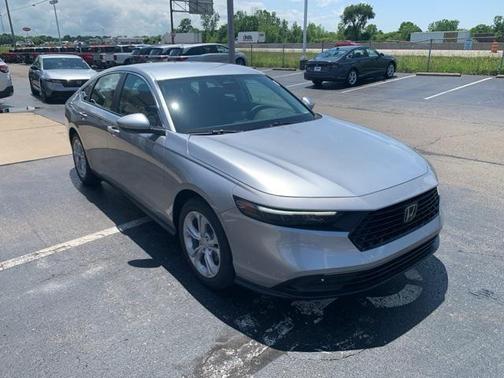 2025 Honda Accord LX 1.5T