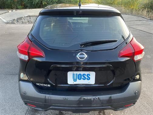 2020 Nissan Kicks S