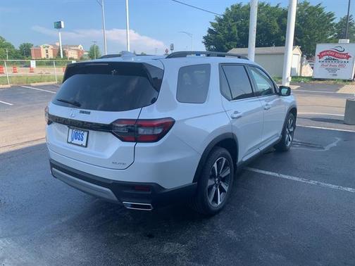 2025 Honda Pilot Elite