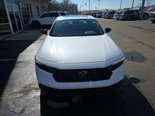 2025 Honda Accord Hybrid Base