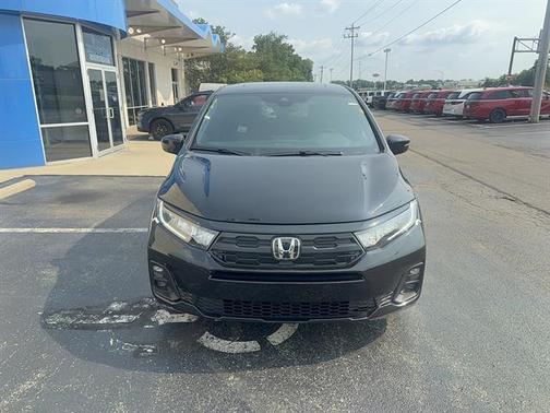 Crystal Black Pearl 2026 Honda Odyssey Sport-L