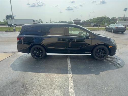 Crystal Black Pearl 2026 Honda Odyssey Sport-L