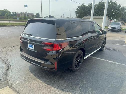 Crystal Black Pearl 2026 Honda Odyssey Sport-L