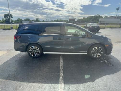 Smoke Blue Pearl 2026 Honda Odyssey Elite