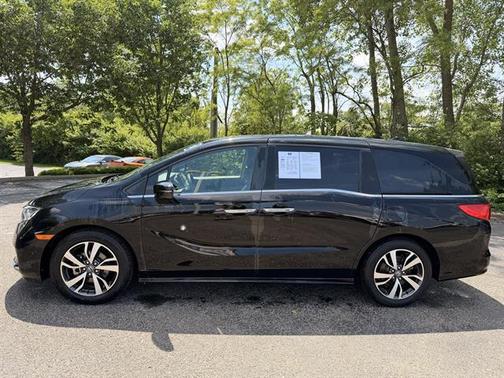 Crystal Black Pearl 2021 Honda Odyssey Touring