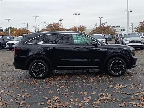 Ebony Black 2024 Kia Sorento S