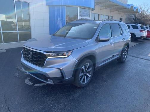 2025 Honda Pilot Touring 8-Passenger