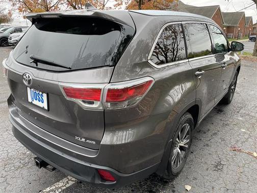 2016 Toyota Highlander XLE