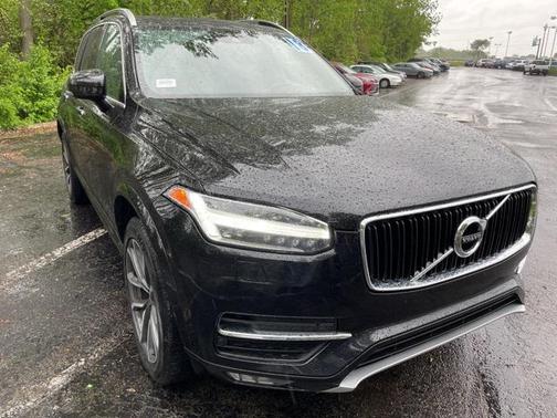 2018 Volvo XC90 T5 Momentum