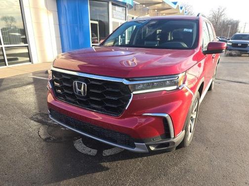 2025 Honda Pilot Touring 8-Passenger