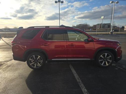 2025 Honda Pilot Touring 8-Passenger