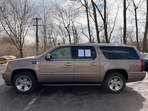 2007 Cadillac Escalade ESV Standard