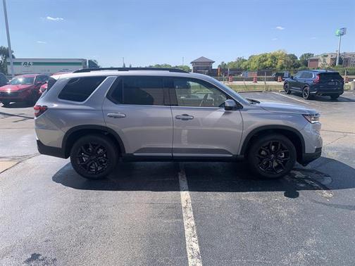 2025 Honda Pilot Touring 8-Passenger