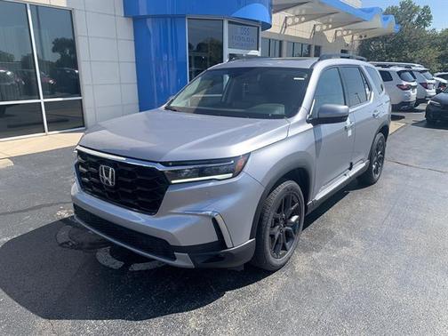 2025 Honda Pilot Touring 8-Passenger