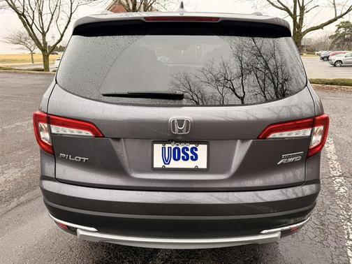 2022 Honda Pilot Touring 8-Passenger