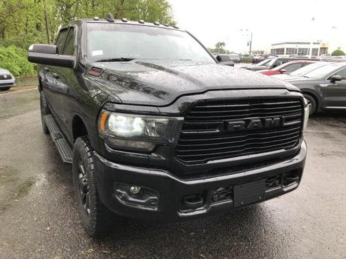 2019 RAM 2500 Big Horn Crew Cab 4x4 6'4' Box