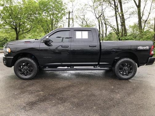 2019 RAM 2500 Big Horn Crew Cab 4x4 6'4' Box