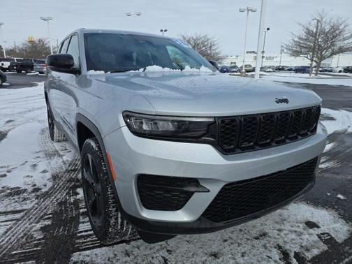2024 Jeep Grand Cherokee Altitude