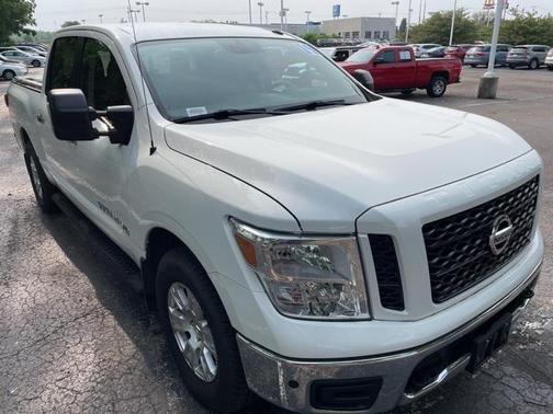 2019 Nissan Titan SV