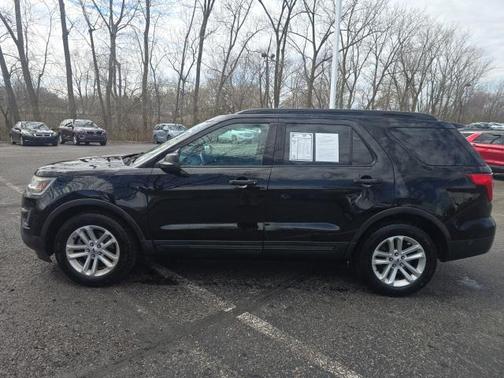 2016 Ford Explorer Base