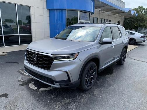 2025 Honda Pilot Touring 8-Passenger