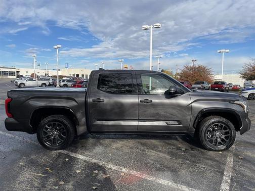 2023 Toyota Tundra Platinum