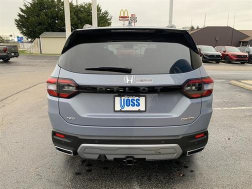 2025 Honda Pilot Touring 8-Passenger