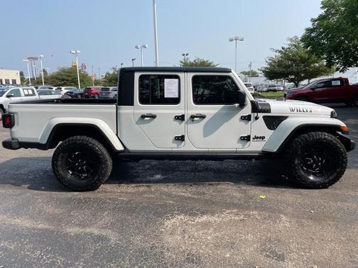 2021 Jeep Gladiator Sport