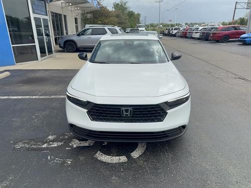 Platinum White Pearl 2026 Honda Accord Hybrid Sport
