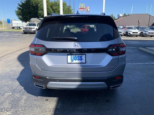 2025 Honda Pilot Touring 8-Passenger