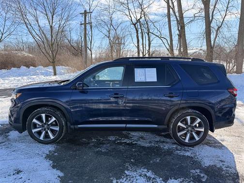 2023 Honda Pilot Touring 8-Passenger