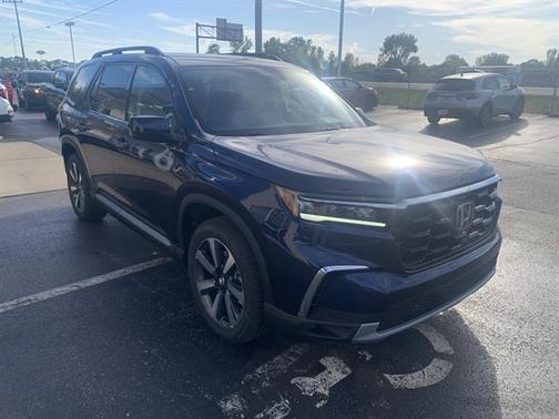 2025 Honda Pilot Touring 8-Passenger