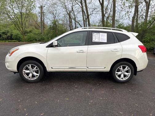 2011 Nissan Rogue SV