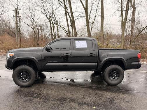 2023 Toyota Tacoma SR5