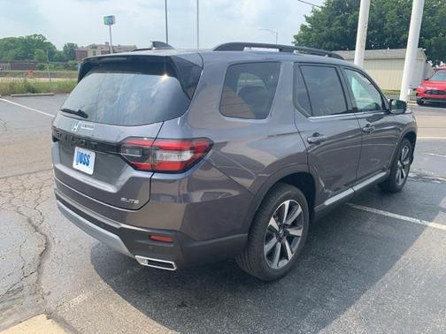 2025 Honda Pilot Elite