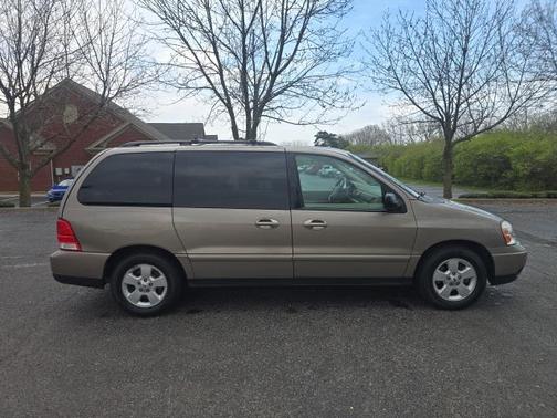 2004 Ford Freestar SES